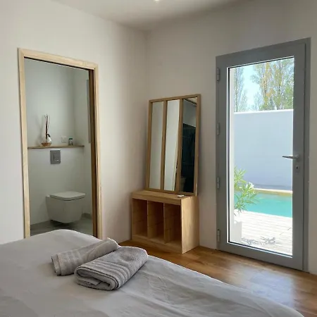 Lägenhet ღ Terrya - Piscine, Maison Cosy, Parking Thairé